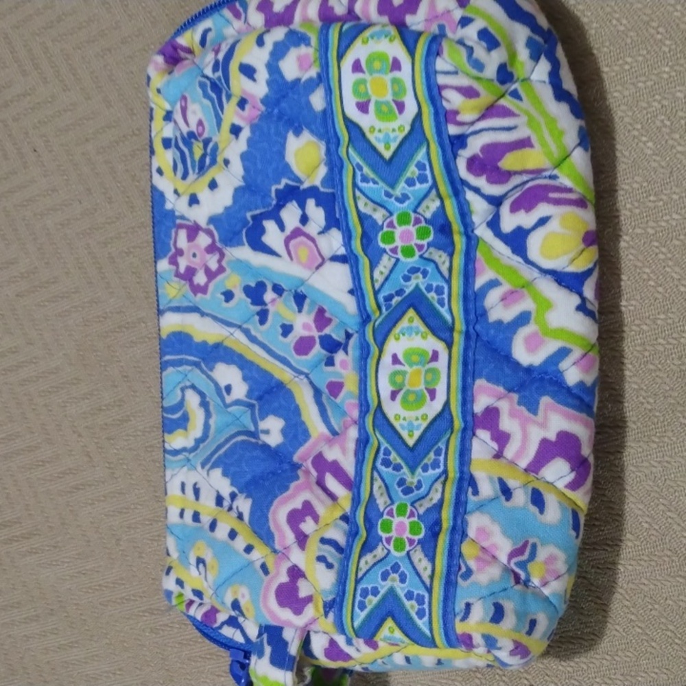 EUC Vera Bradley Capri Blue Wallet and Cosmetic Bag - Picture 5 of 8